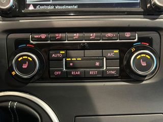 Volkswagen Multivan 2.0 TDI 180cv DSG Highline Edition BMT (2014)