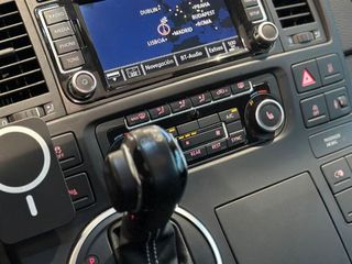 Volkswagen Multivan 2.0 TDI 180cv DSG Highline Edition BMT (2014)
