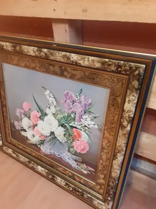 Cuadro de flores en dorado