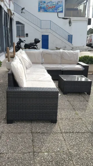Conjunto Sofá y Mesa Jardín Negro/Beige