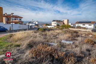 Terreno en venta en Zubia (La)