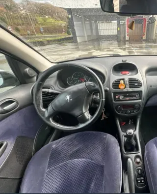Peugeot 206 2004