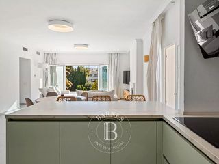 Ático en venta en Nueva Andalucía centro en Marbella