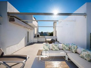 Ático en venta en Nueva Andalucía centro en Marbella