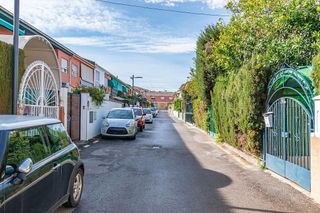 Casa adosada en venta en Zona Poniente en Armilla