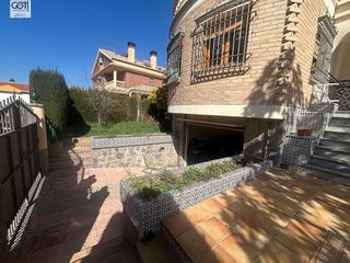 Chalet en alquiler en Cájar