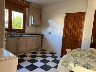 Chalet en alquiler en Cájar