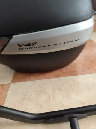 Baúl GIVI + Soporte Kawasaki Ninja 1000SX