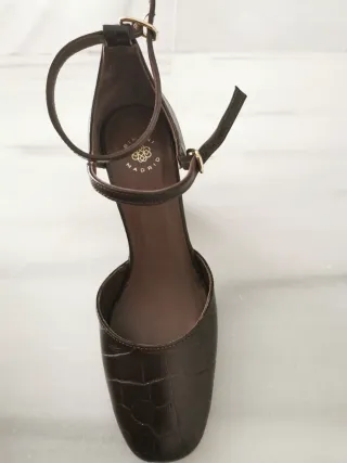 Zapato tacón Bimani marrón chocolate 100 % piel