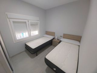 Casa adosada en alquiler en Ciudad Jardín - Tagarete - El Zapillo en Almería