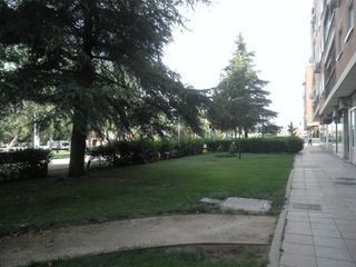 Local comercial en venta en Parque Roma - Coronas en San Fernando de Henares