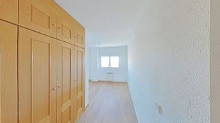 Piso en venta en Pradolongo en Madrid