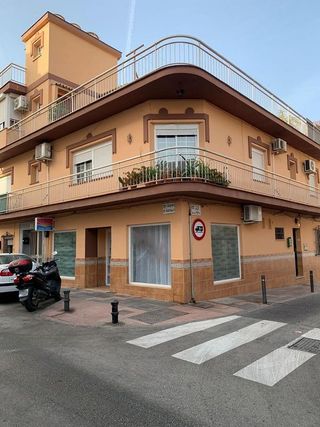 Local comercial en venta en Las Lagunas en Mijas