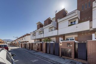 Casa adosada en venta en Casco Histórico en Churriana de la Vega