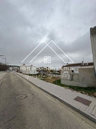 Terreno en venta en Lucena