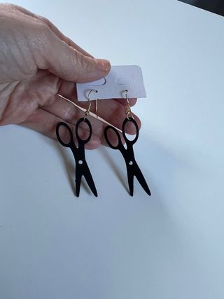 Pendientes de tijera negros