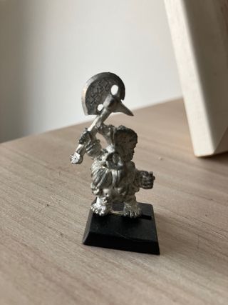 Enano Warhammer Fantasy