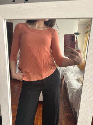 Blusa fina naranja efecto doble