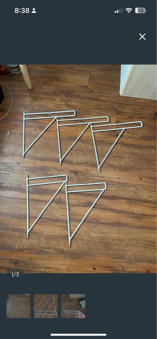 Scaffale in legno bianco