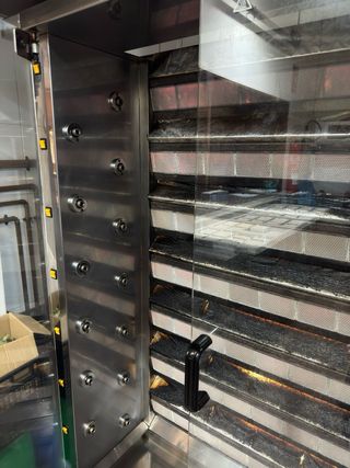 Máquina de pollos  asador de pollos