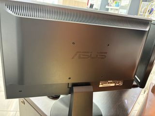 Pantallas ASUS Negras (3 unidades)