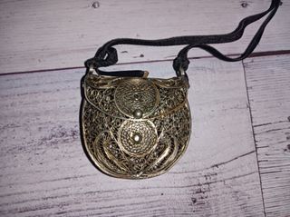 Antiguo Bolsito de Filigrana Metálico