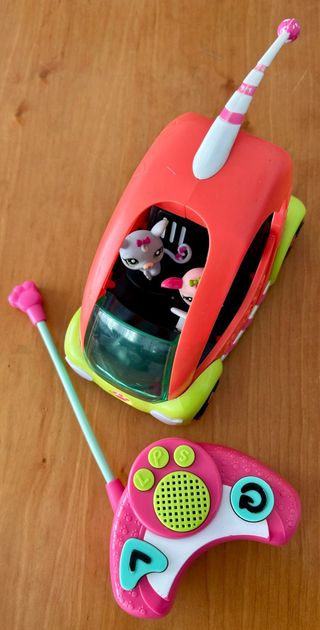 Littlest Pet Shop Coche Radio Control con figuras