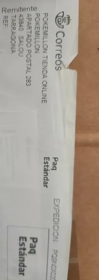 Caja Ultra Premium Celebrations Pokémon 25 Anivers