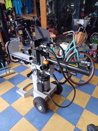 Astilladora Eléctrica OMEGA 12T