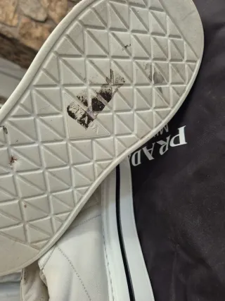 Zapatillas Prada Beige y Blancas