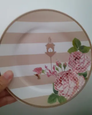 Tazza da collezione in porcellana