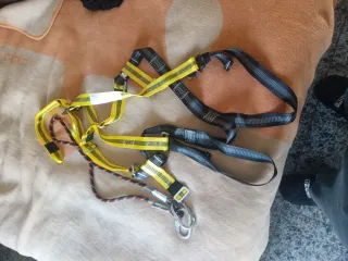 Arnés de seguridad para trabajos en altura