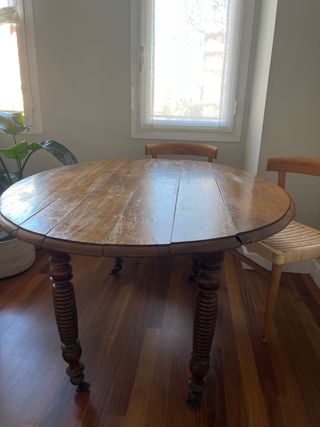 Mesa de comedor extensible de madera