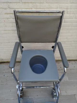 Silla de Baño Ortopédica Cromada