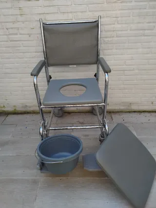 Silla de Baño Ortopédica Cromada