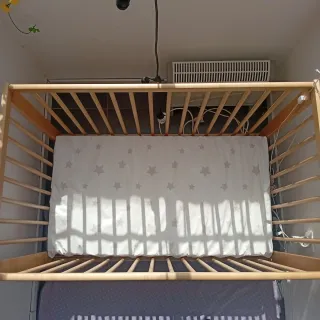 Cuna madera + colchón carrefour