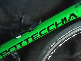 Bicicleta de carbono BOTTECHIA
