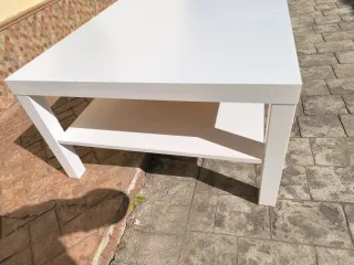 Mesa  Ikea Lack de centro blanca de madera