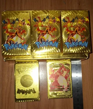 Cartas Pokémon Doradas Charizard VMAX