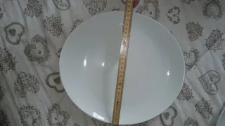 4 Piatti Grandi Bianchi in Porcellana