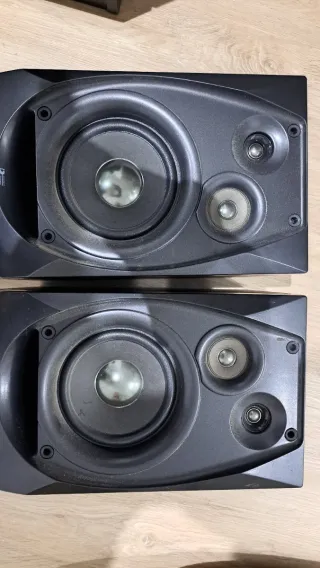 Altavoces Hi-Fi Yamaha Negros