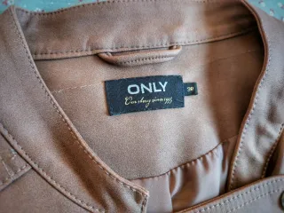 Lote 2 Chaquetas Cuero sintético Talla M