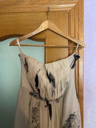 Vestido de fiesta largo gris y blanco