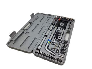 Llave carraca y vasos GS