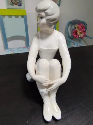Figura bailarina porcelana años 60 y perrito