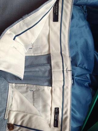 Traje de graduación azul hombre