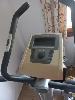 Elíptica Tunturi Competence C50