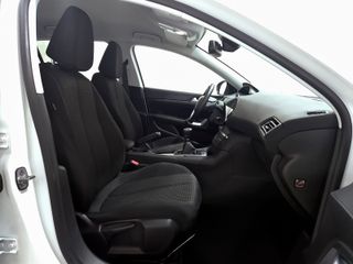 Peugeot 308 2021