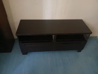 Mesa TV Ikea marrón con Cajones