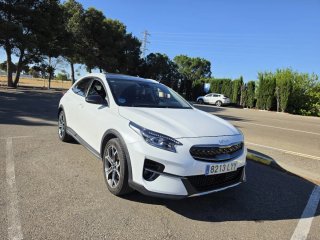 KIA XCeed hybrid 2022 todos los extras